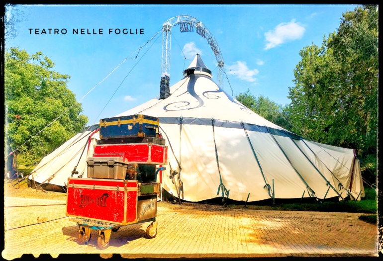 Teatro nelle foglie